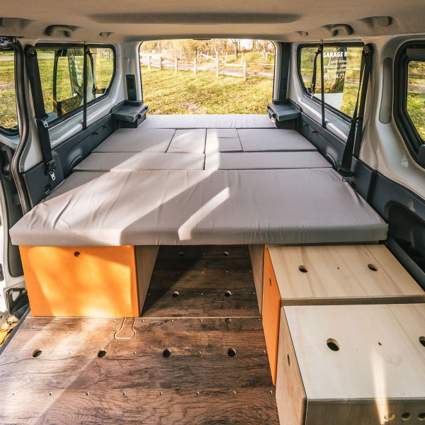 Renault Trafic 3  Combi van interior conversion