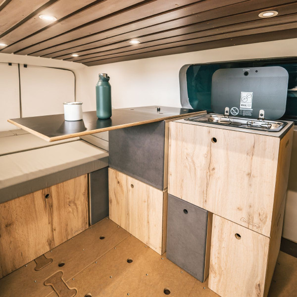Volkswagen Transporter T4  Caravelle / Multivan vehicle conversion